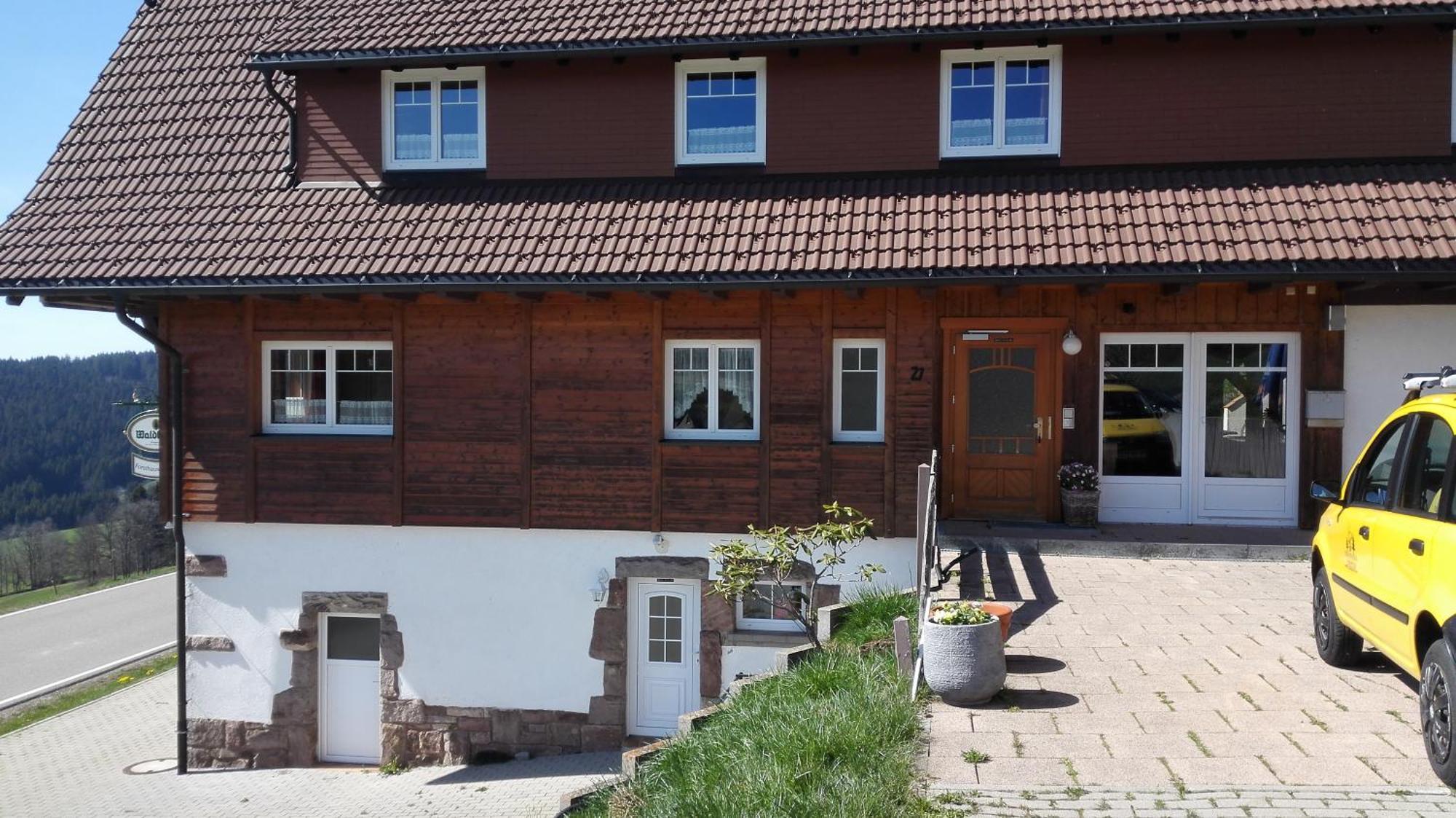 Pension Forsthaus Taele - Das Gaestehaus Vom Schwarzwaldgasthaus Salenhof Titisee-Neustadt Exterior photo